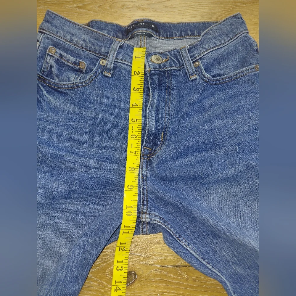 Aeropostale Women's Straight Leg Blue Jeans Mom Jean Sz 4 - Picture 8 of 12